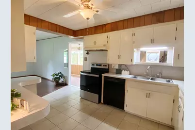 632 Kyle Street, Angleton, TX 77515 - Photo 2