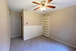 632 Kyle St, Angleton, TX 77515 - Photo 12