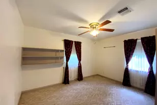 632 Kyle St, Angleton, TX 77515 - Photo 10