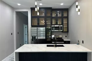 5108 Sunbeam St, Houston, TX 77033 - Photo 10