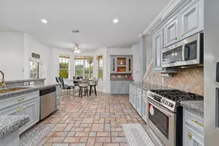 1513 County Rd 149, Alvin, TX 77511 - Photo 20