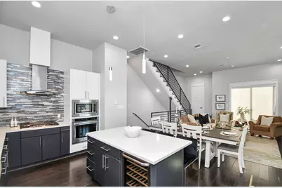 2105 Engelmohr Street #H, Houston, TX 77054 - Photo 8