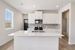 29111 Samuel Gdns Ct, Waller, TX 77484 - Photo 2