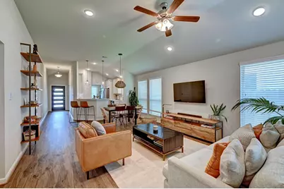 8122 Peralta Valley Court, Richmond, TX 77407 - Photo 6