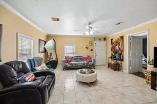 9944 E Hardy Rd, Houston, TX 77093 - Photo 12