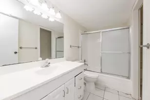 1900 Bay Area Blvd, Houston, TX 77058 - Photo 18