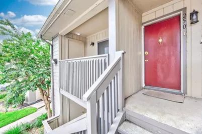 1900 Bay Area Boulevard #250, Houston, TX 77058 - Photo 2