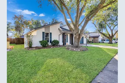 32 Sarita Road, Angleton, TX 77515 - Photo 2