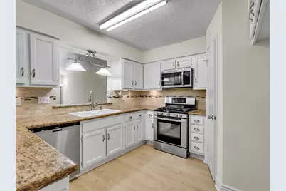 32 Sarita Road, Angleton, TX 77515 - Photo 14