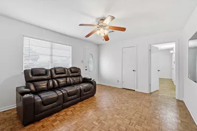 1608 Avenue H, Nederland, TX 77627 - Photo 2