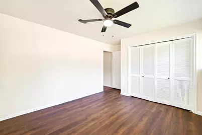15207 Pleasant Valley Road, Houston, TX 77062 - Photo 26