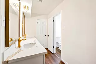 15207 Pleasant Valley Rd, Houston, TX 77062 - Photo 30