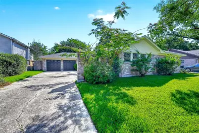 15207 Pleasant Valley Road, Houston, TX 77062 - Photo 1