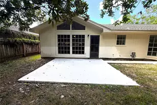 15207 Pleasant Valley Rd, Houston, TX 77062 - Photo 38