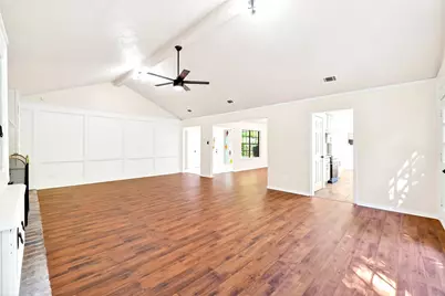 15207 Pleasant Valley Road, Houston, TX 77062 - Photo 8