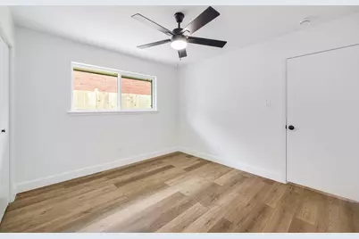 8713 Timberside Drive, Houston, TX 77025 - Photo 24
