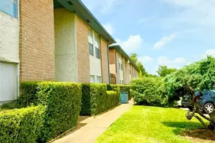 8360 Jorine Dr, Houston, TX 77036 - Photo 2