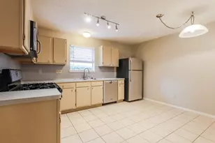 28807 Binefield St, Spring, TX 77386 - Photo 6