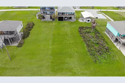 1117 Blue Water Drive, Crystal Beach, TX 77650 - Photo 4