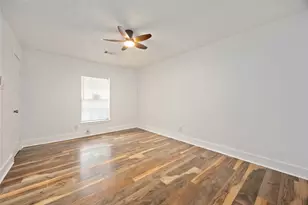 6043 Lyndhurst Dr, Houston, TX 77033 - Photo 8