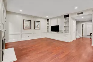 7514 Olympia Dr, Houston, TX 77063 - Photo 10