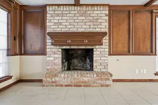 16014 Southampton Dr, Spring, TX 77379 - Photo 6