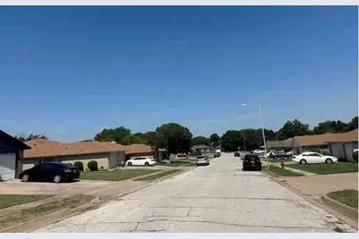 808 White Rock Street, Saginaw, TX 76179 - Photo 4