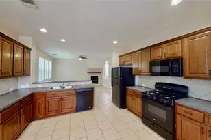 14527 Eastern Redbud Ln, Houston, TX 77044 - Photo 2