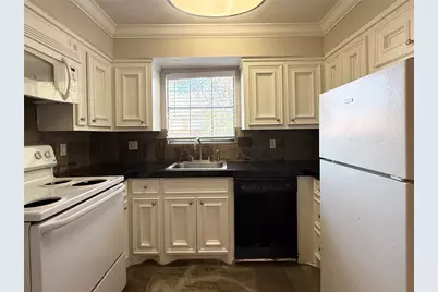 1903 Portsmouth Street #22, Houston, TX 77098 - Photo 4