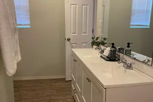 2010 Caplin St, Houston, TX 77026 - Photo 18