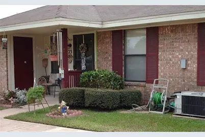 300 E Elm, Edgewood, TX 75117 - Photo 2