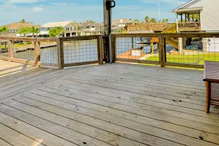 1144 Sailfish St, Bayou Vista, TX 77563 - Photo 12