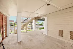 1144 Sailfish St, Bayou Vista, TX 77563 - Photo 4