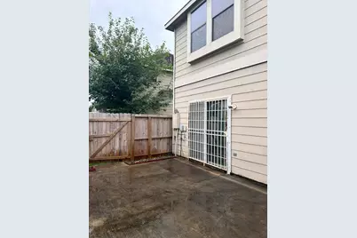 7943 Montague Manor Lane, Houston, TX 77072 - Photo 32