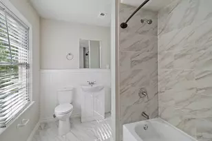 200 Scott St, Baytown, TX 77520 - Photo 18