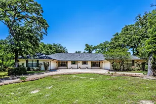 67 Fairway Dr, Hilltop Lakes, TX 77871 - Photo 4