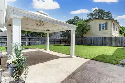 11006 Wickersham Lane, Houston, TX 77042 - Photo 30