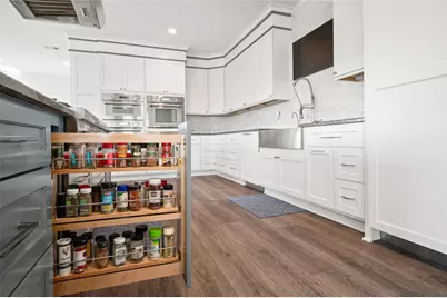 242 Isles End Road, Tiki Island, TX 77554 - Photo 6