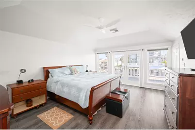 242 Isles End Road, Tiki Island, TX 77554 - Photo 18