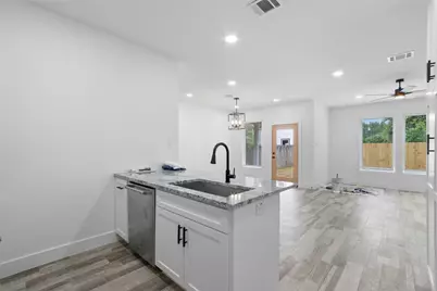 6623 Cohn Street, Houston, TX 77091 - Photo 8