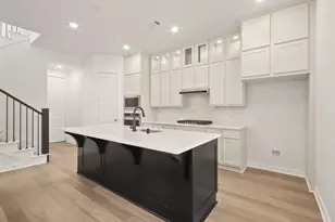 329 Fields Ln, Montgomery, TX 77316 - Photo 2