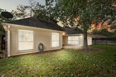 38 Devonshire Drive, Conroe, TX 77304 - Photo 4