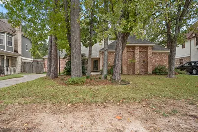 38 Devonshire Drive, Conroe, TX 77304 - Photo 2