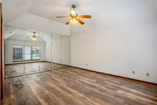 38 Devonshire Dr, Conroe, TX 77304 - Photo 32