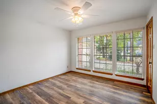 38 Devonshire Dr, Conroe, TX 77304 - Photo 24