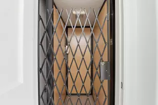 8614 Pasture View Ln, Houston, TX 77024 - Photo 24