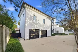 8614 Pasture View Ln, Houston, TX 77024 - Photo 42