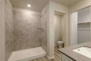 217 Rockbridge Dr, Huntsville, TX 77340 - Photo 16