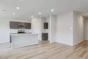 217 Rockbridge Dr, Huntsville, TX 77340 - Photo 6