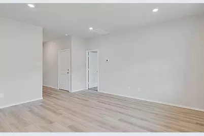 217 Rockbridge Drive, Huntsville, TX 77340 - Photo 8